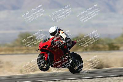 media/Dec-01-2025-Moto Forza (Mon) [[2daa91e15f]]/1-Advanced Group/Session 3 Turn 3 Exit Bump Pans/